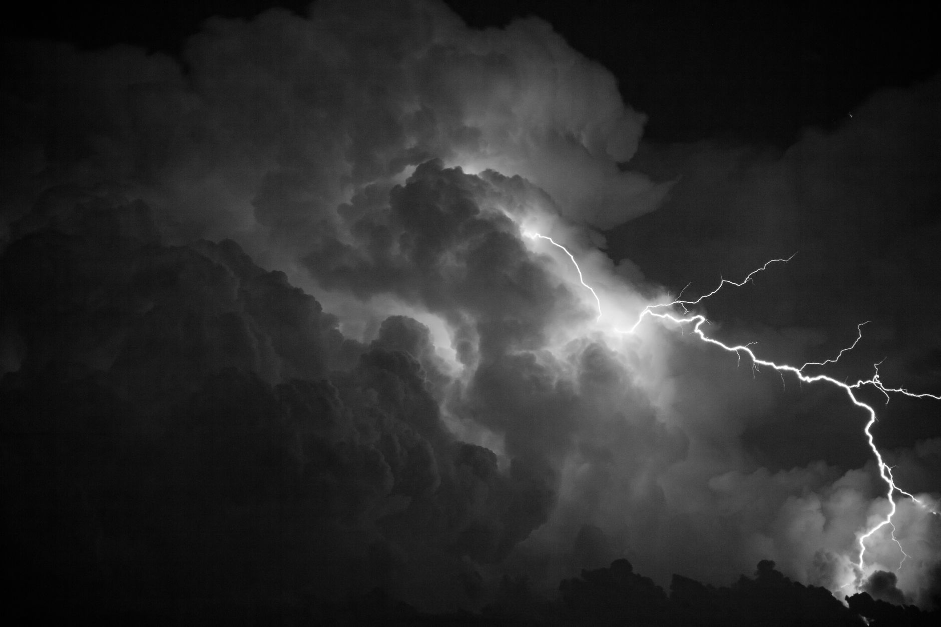 storm cloud and lightning in black and white